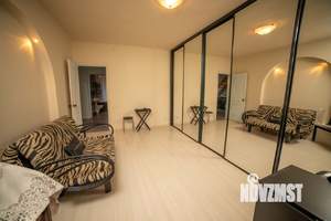 3-к квартира, вторичка, 89м2, 2/2 этаж