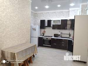 2-к квартира, вторичка, 65м2, 1/6 этаж