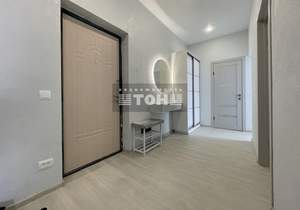 2-к квартира, вторичка, 75м2, 7/7 этаж