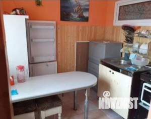 4-к квартира, вторичка, 76м2, 1/1 этаж