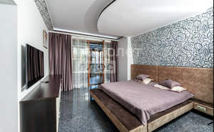 4-к квартира, вторичка, 177м2, 4/5 этаж