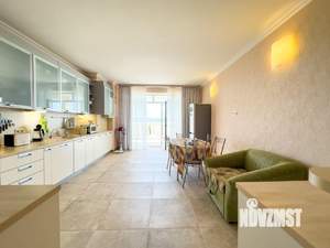 4-к квартира, вторичка, 153м2, 4/5 этаж