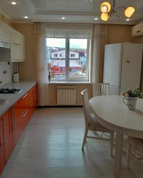 2-к квартира, вторичка, 61м2, 4/4 этаж