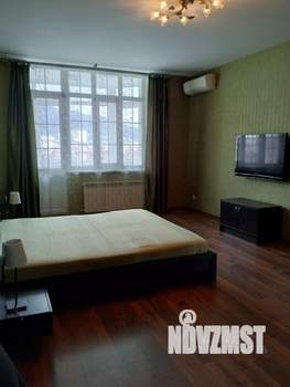 3-к квартира, вторичка, 214м2, 9/10 этаж