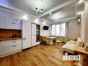 2-к квартира, вторичка, 74м2, 1/6 этаж