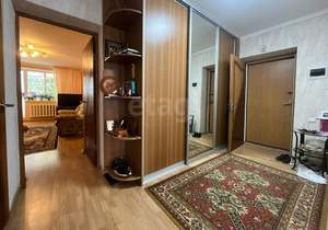 2-к квартира, вторичка, 61м2, 1/3 этаж