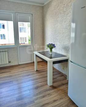 2-к квартира, вторичка, 63м2, 4/7 этаж