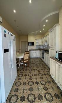 3-к квартира, вторичка, 98м2, 8/9 этаж