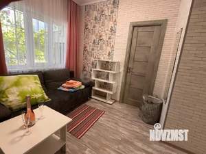 2-к квартира, вторичка, 60м2, 1/1 этаж