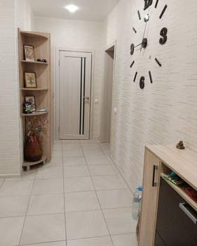 2-к квартира, вторичка, 79м2, 1/8 этаж