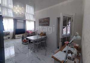 2-к квартира, вторичка, 61м2, 4/4 этаж