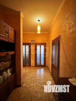 2-к квартира, вторичка, 71м2, 1/4 этаж