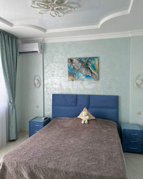 4-к квартира, вторичка, 212м2, 5/5 этаж