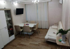 2-к квартира, вторичка, 74м2, 1/6 этаж