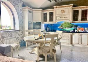 2-к квартира, вторичка, 103м2, 6/6 этаж