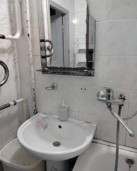 2-к квартира, вторичка, 51м2, 1/5 этаж