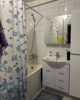 2-к квартира, вторичка, 62м2, 1/3 этаж