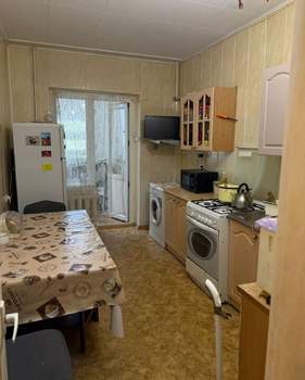 3-к квартира, вторичка, 78м2, 1/9 этаж