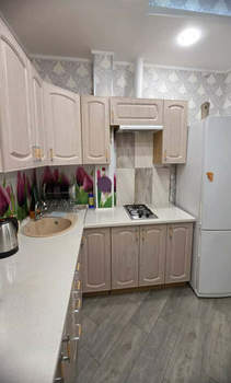 2-к квартира, вторичка, 72м2, 1/7 этаж