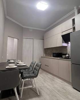 1-к квартира, вторичка, 56м2, 1/6 этаж