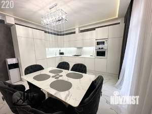 2-к квартира, вторичка, 126м2, 4/8 этаж