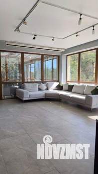 3-к квартира, вторичка, 140м2, 1/4 этаж