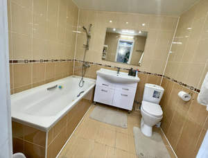 3-к квартира, вторичка, 95м2, 1/5 этаж