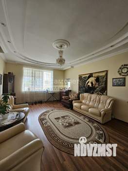 3-к квартира, вторичка, 98м2, 1/3 этаж