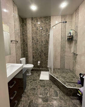 2-к квартира, вторичка, 65м2, 1/7 этаж