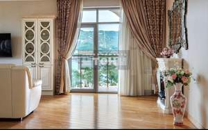 2-к квартира, вторичка, 135м2, 4/12 этаж