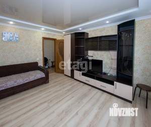 4-к квартира, вторичка, 63м2, 8/9 этаж