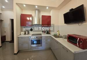 2-к квартира, вторичка, 78м2, 1/6 этаж