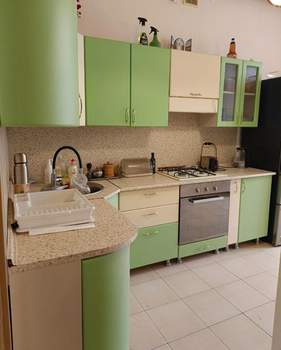 3-к квартира, вторичка, 113м2, 2/4 этаж