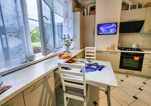 2-к квартира, вторичка, 72м2, 1/5 этаж