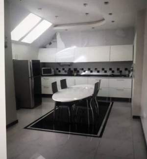 3-к квартира, вторичка, 93м2, 5/5 этаж