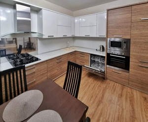 1-к квартира, вторичка, 70м2, 1/4 этаж
