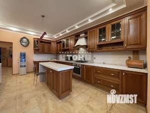 3-к квартира, вторичка, 145м2, 2/6 этаж