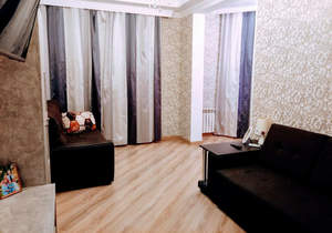 2-к квартира, вторичка, 74м2, 1/6 этаж