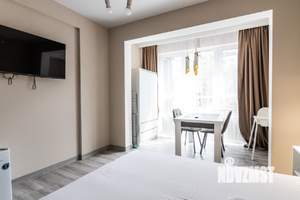 2-к квартира, вторичка, 72м2, 1/8 этаж