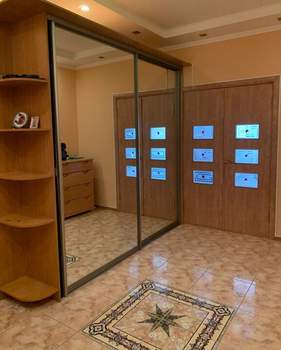 4-к квартира, вторичка, 145м2, 3/4 этаж