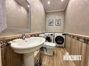 2-к квартира, вторичка, 108м2, 1/5 этаж