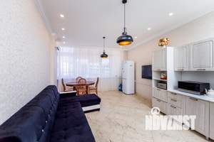 2-к квартира, вторичка, 67м2, 1/9 этаж