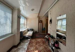 2-к квартира, вторичка, 68м2, 1/5 этаж