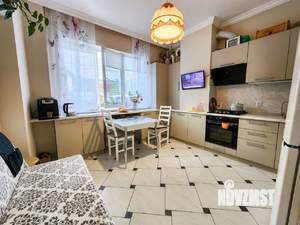 2-к квартира, вторичка, 72м2, 1/5 этаж