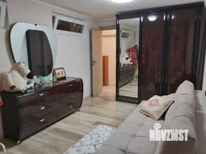 2-к квартира, вторичка, 76м2, 1/4 этаж