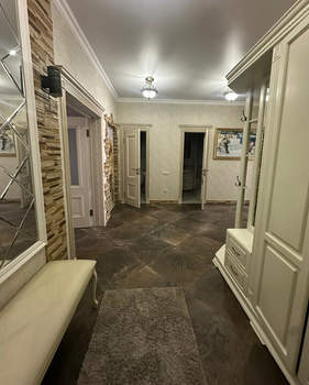 2-к квартира, вторичка, 100м2, 1/7 этаж