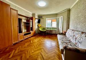 2-к квартира, вторичка, 65м2, 1/10 этаж
