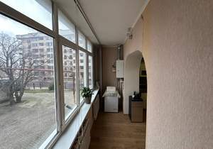 1-к квартира, вторичка, 76м2, 1/4 этаж