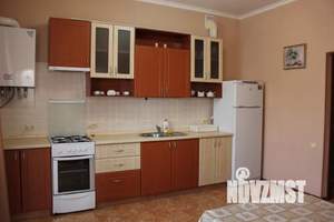 2-к квартира, вторичка, 72м2, 2/4 этаж