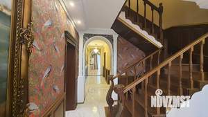 6-к квартира, вторичка, 250м2, 2/3 этаж